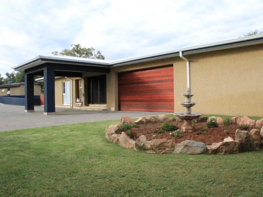 4 Bedroom Property for Sale in Parys Free State